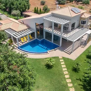  Holiday home Family